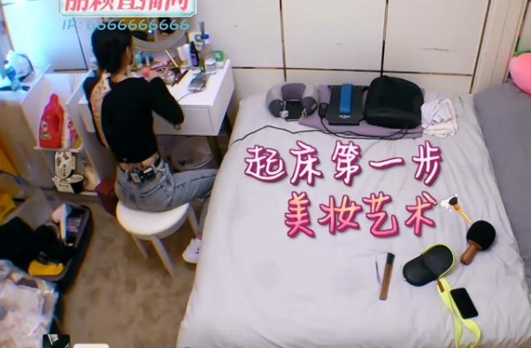 《中餐厅》为何不见化妆师？看看赵丽颖自己化妆的效果就懂了