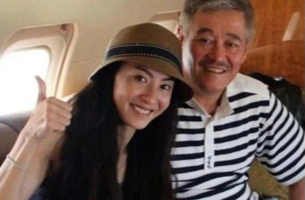 女儿透露赵本山私人飞机已出租，吐槽“养不起”
