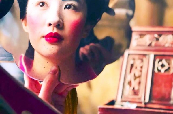 四次改档，终于归来 刘亦菲版《花木兰》11日上映