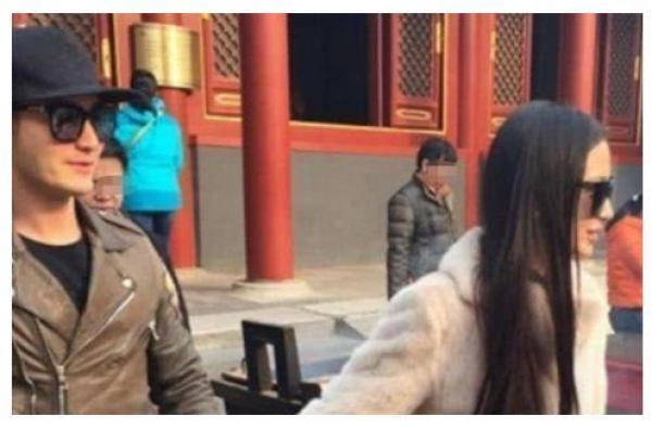 黄晓明杨颖被曝婚变，赵丽颖不慎说漏嘴？男方脸色一下都变了