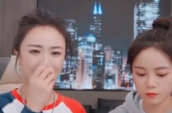 薇娅遇恶评委屈落泪 深夜发文道歉称没控制好情绪