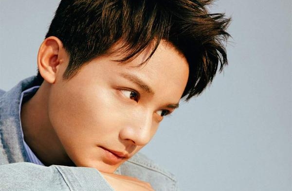 橘子娱乐电子刊《FEATURE》｜郑业成：ME&ME