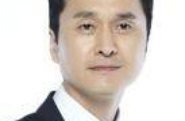 张铉诚公开家庭生活 是韩国渣男角色专业户 曾出演超人回来了