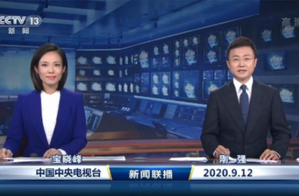 央视《新闻联播》又迎新主播：“宝姐”宝晓峰来了，朱广权呢？