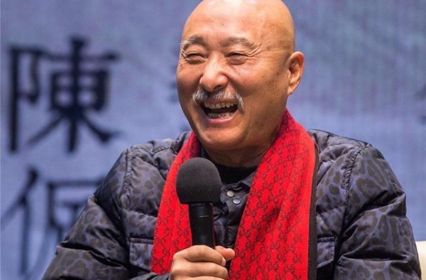 陈佩斯两孙女真可爱，祖孙三代共用一张脸，网友：基因太强大