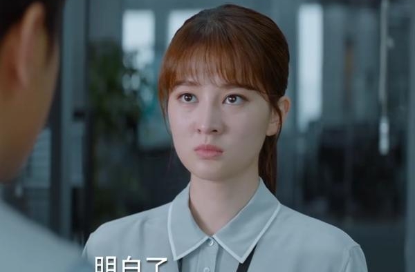 《平凡的荣耀》公司集体团建，兰芊翊穿泳装太惊艳！上司直接看呆