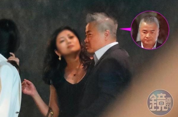 趁郁方不在放飞自我！老公醉扑辣妹勾熟女，喝挂大字型睡路边?