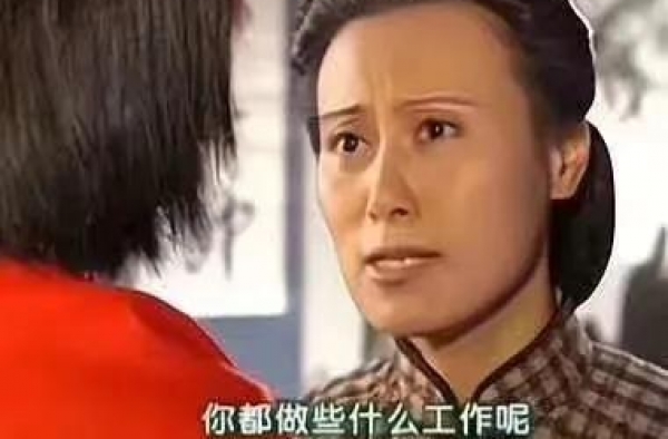 男星大咸硬捧被嫌弃？湾湾女神不配合被品牌解约？小花柴油被换角