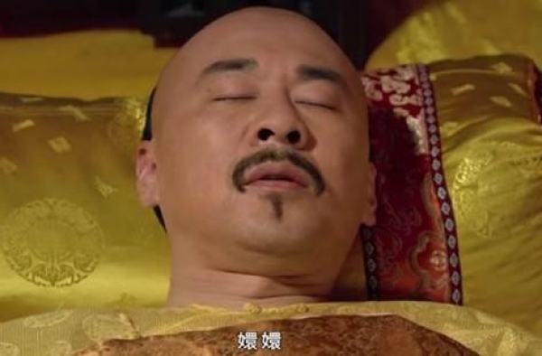 甄嬛传：谁认真看了？甄嬛怀子归来时，为何敢戴上凤凰的朱钗？
