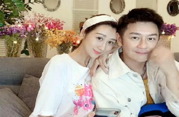 陈浩民一家八口罕见同框，5年4剖的蒋丽莎要拼五胎，网友：活该