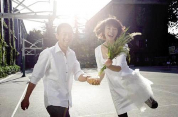 夏雨为什么不红？虽和袁泉恩爱至今，也曾因用情不专被骂“渣男”
