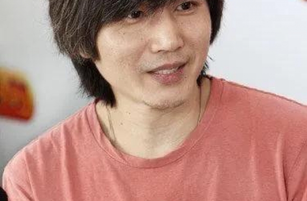 让高圆圆倾心5年，与瞿颖相恋11年，张亚东为何如此讨女人喜欢
