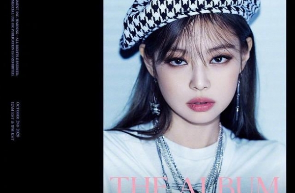 jennie海报第二弹，香奈儿金属耳环超霸气，金智秀积极宣传