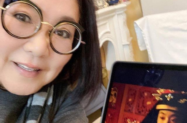 70大寿！李司棋美貌不减当年，网友激赞：秒杀一班港姐亚姐