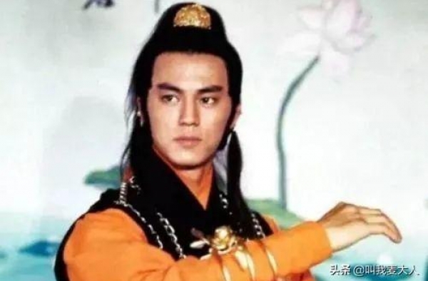 一代大侠狄龙：被邵氏抛弃，和姜大卫反目，后凭《英雄本色》翻红