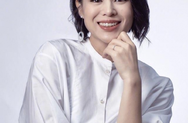 胡杏儿上节目谈16年TVB生涯，从无自主选择权，庆幸勇敢离开