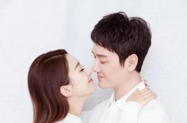 刚澄清和冯绍峰婚变，赵丽颖就和大佬约饭？网友：不忍直视
