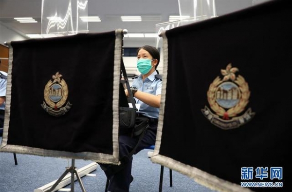 香港警察乐队：用音乐守护香港