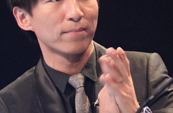 从“央视红人”到万人唾骂，因吸毒被抓的陈羽凡，今又曝新情况？