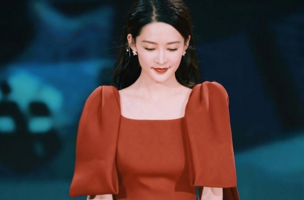 美则美矣，扛剧却不行！李沁，到底缺什么？