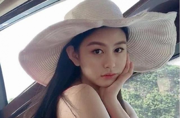 邱淑贞女儿沈月被评为最美星二代 本人却无意向进入演艺圈