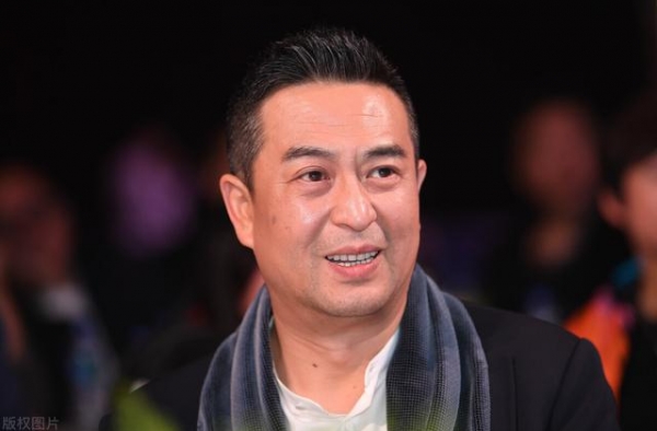 没有点绯闻就不叫明星，熟女大叔张嘉译背后的情史也精彩