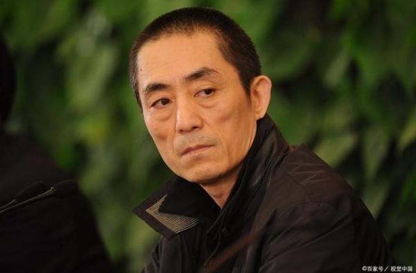 艺谋大哥被问谁是国内最好的演员，仅仅说了两个人，眼光太毒了