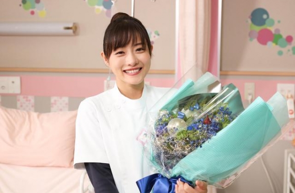 石原里美身材、脸型小一号秘诀：靠「独门瘦身食谱」甩掉婴儿肥