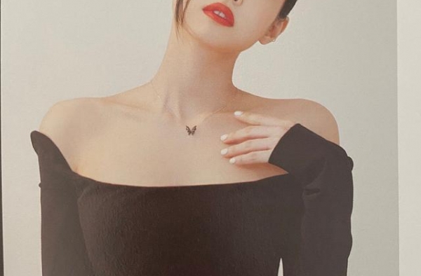 Jennie金智妮头肩比太优越！网友：做梦都想要这身材