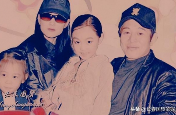 李连杰17岁女儿近照曝光，身穿露脐装秀蛮腰星范十足