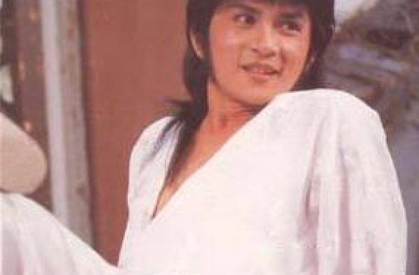 66岁男星自曝隐婚内情，谎称单身却守身如玉，如今卖饺月入百万