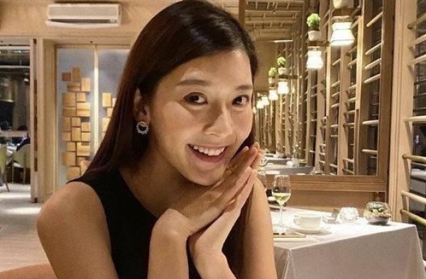恭喜！香港著名女星余香凝晒婚纱照宣布结婚，其未婚夫首度曝光