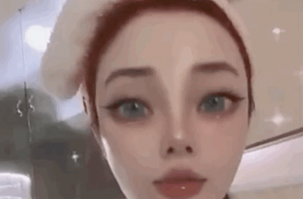 李小璐深夜直播暴露吻痕：余生，我不想再装了