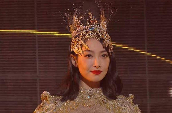 宋茜金鹰女神造型邋遢惹吐槽，膀大腰圆堪称灾难，被嘲历届最丑