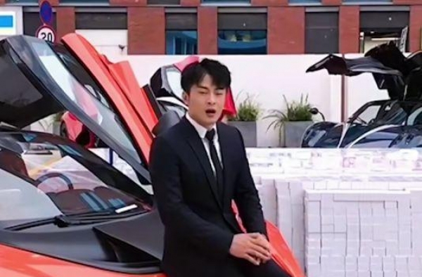 网红辛巴花费几千万举办演唱会，承诺不带货的他，为何敢这么花钱