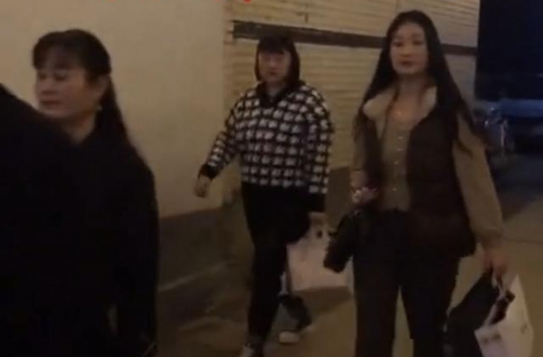 大衣哥儿媳带大姑姐购物，婚后全家变化大！连公司也给儿媳掌管？