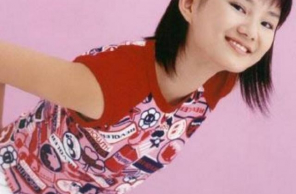 她演偶像剧出名，这些年一直被质疑整容，如今35岁沦落到演雷剧