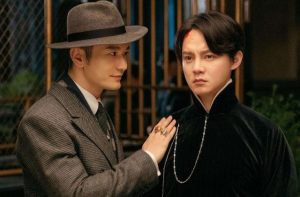 赵薇点评黄晓明演技，犀利吐槽“去油”成功，这话只有她敢说