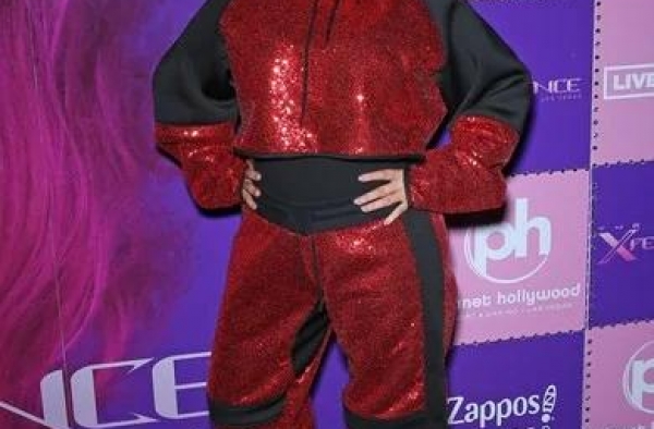 7位明星以其丑陋的服装吓到你