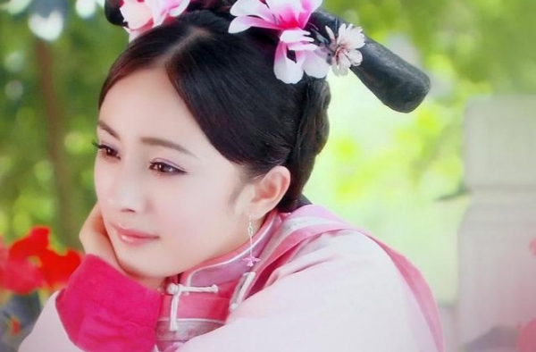 刘恺威带病接女儿，小糯米一路飞奔求抱抱，网友：父女情深