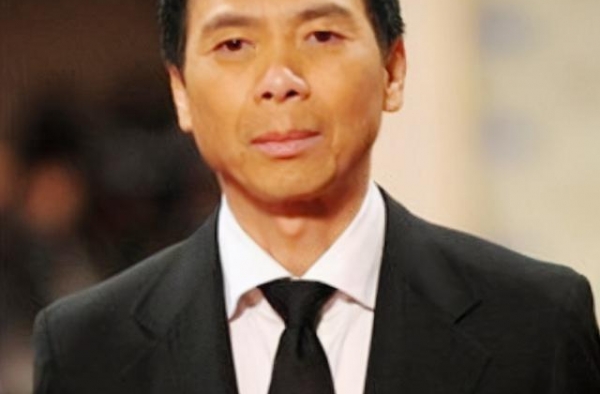 冯小刚：我对前妻有一辈子的愧疚