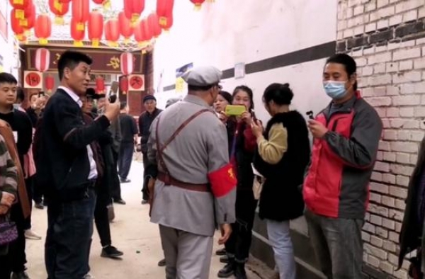 朱楼村大舞台终于迎来开业曙光，很快大衣哥就能在这里表演