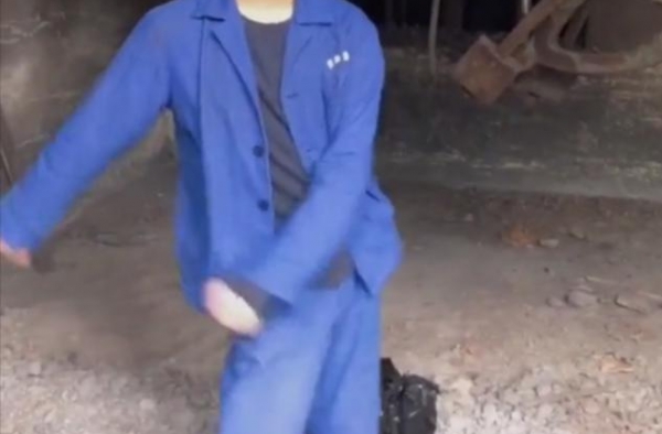 二度翻红不容易！朱梓骁自曝曾失业，疑似被雪藏回老家工地当工人
