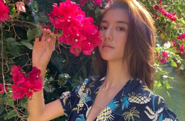 吴千语生日当天晒美照，不见绯闻男友出镜，网友的祝福声也寥寥