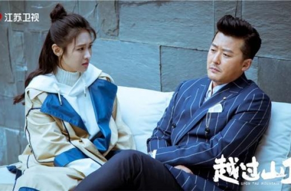《越过山丘》遭遇情感危机？这几位的感情太揪心……