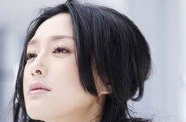 知名女星-秦岚