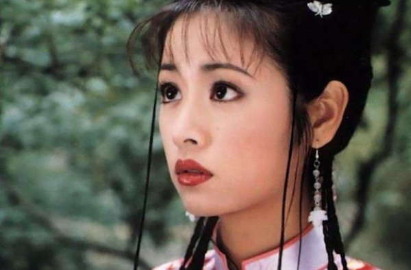 林心如婚变疑似实锤，霍建华独自参加聚会，林心如直播状态全无