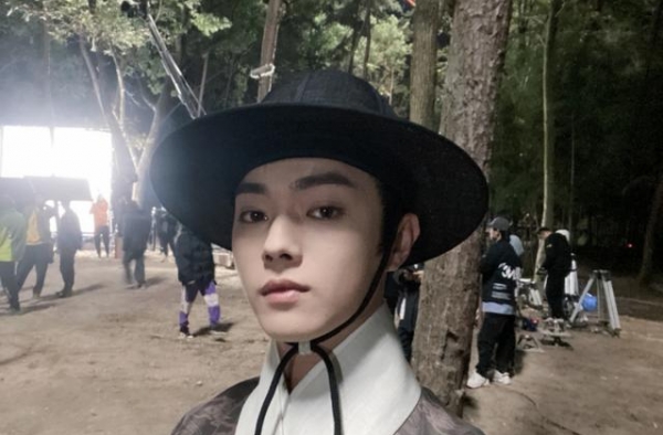 于正和韩国网友对骂！只因许凯的一件衣服，于正：韩服沿用明朝