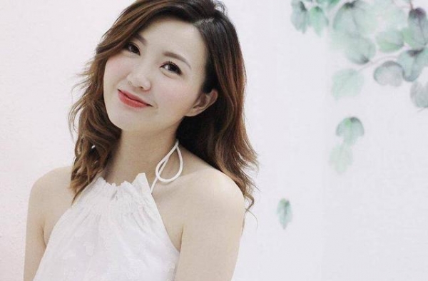 恭喜！TVB小花吴若希首晒二胎照，因宝宝体重偏重选择剖腹产