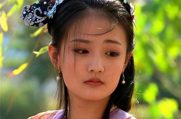 甄嬛传：难怪皇帝肯放过玉娆，看谁在为玉娆撑腰做主？